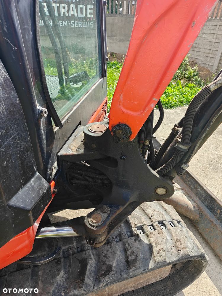 Kubota U-27 - 17