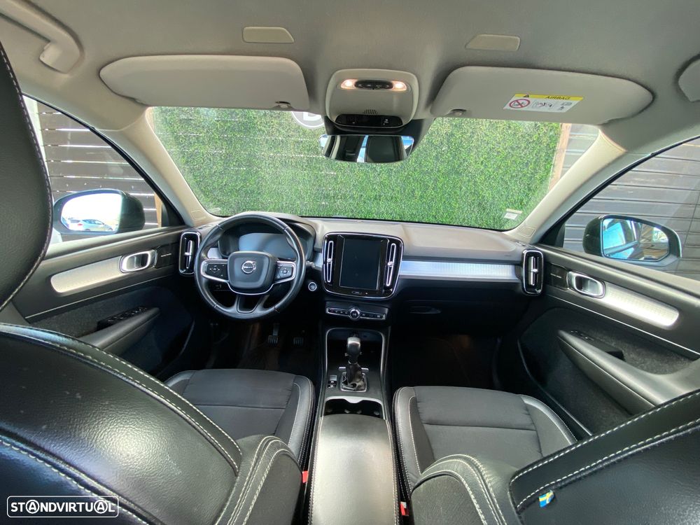 Volvo XC 40 2.0 D3 Momentum Plus - 17