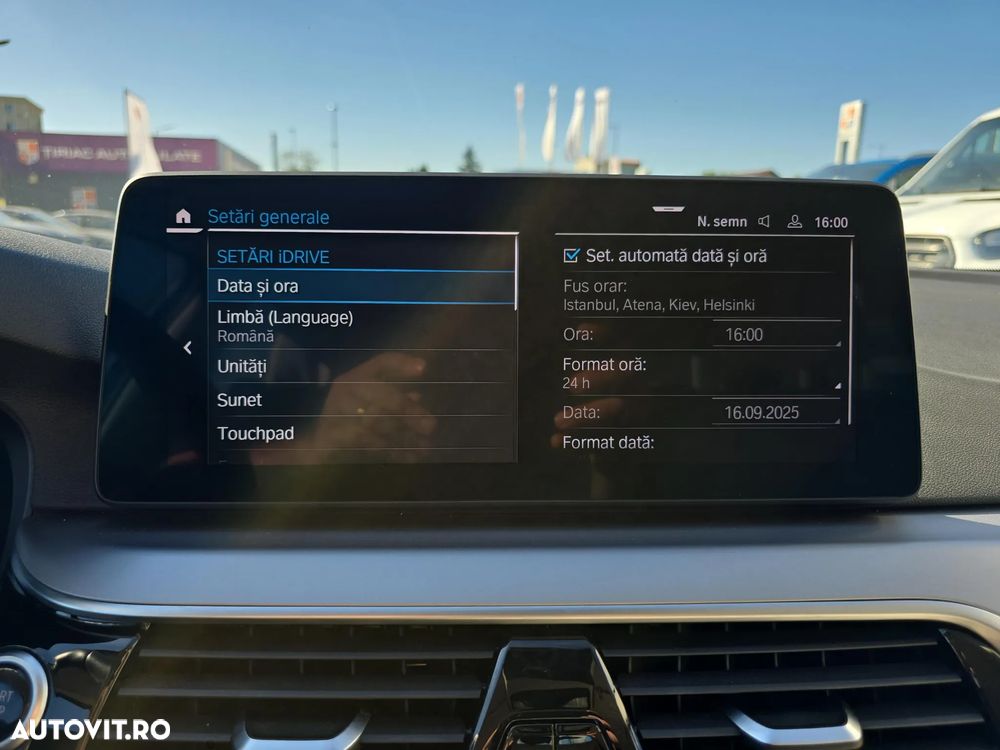 BMW Seria 5 530e xDrive AT PHEV - 27