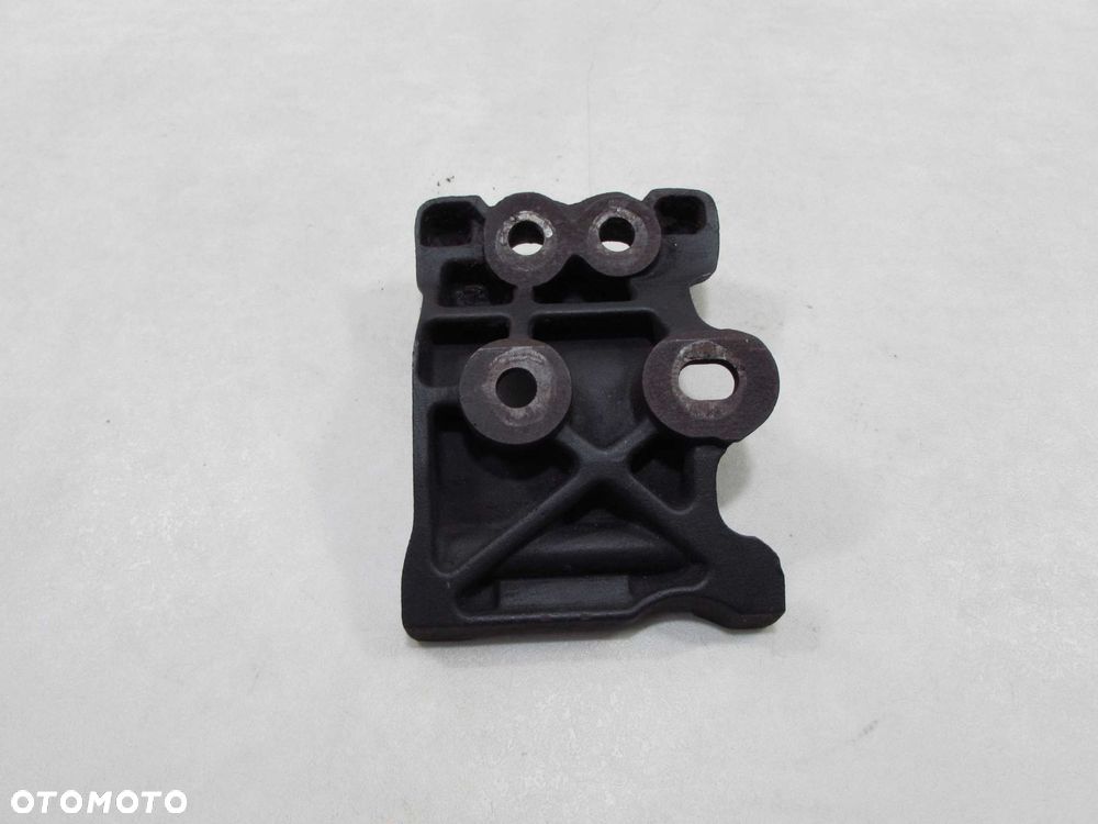 MITSUBISHI CANTER FUSO 7C15 IVECO 3.0 E6 13-21LAPA WSPORNIK SPREZARKI KLIMATYZACJI - 3