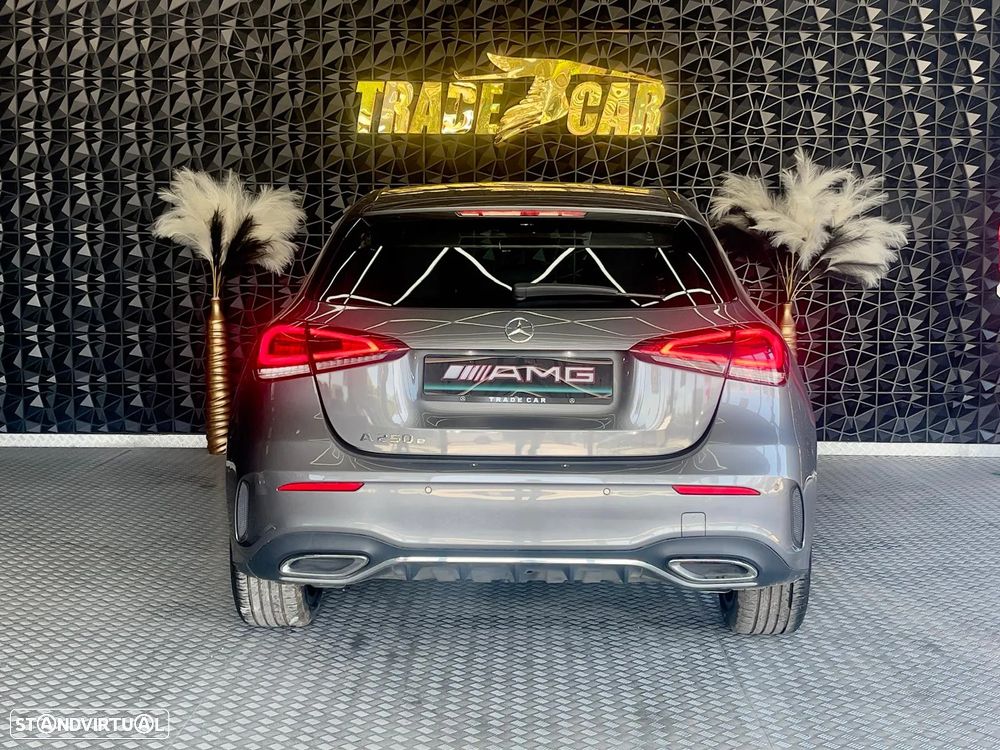 Mercedes-Benz A 250 e AMG Line - 10