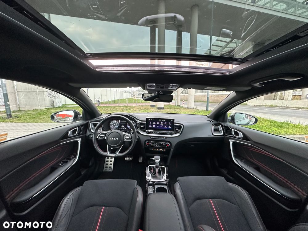 Kia ProCeed - 23