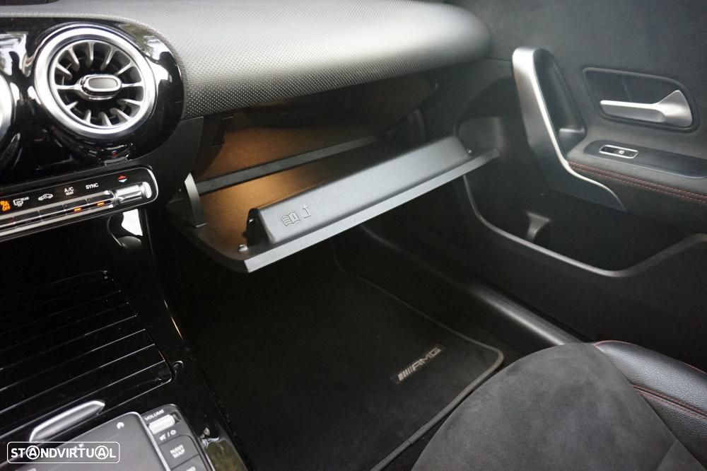 Mercedes-Benz A 180 d AMG Line Aut. - 24