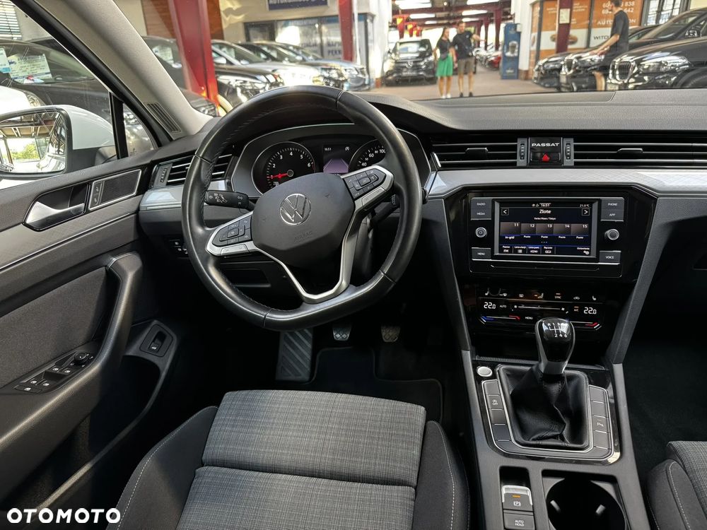 Volkswagen Passat 1.5 TSI EVO Business - 13