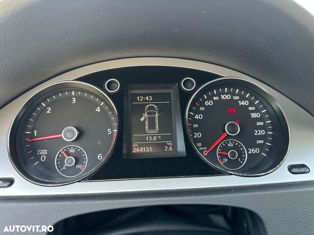 Volkswagen Passat - 15