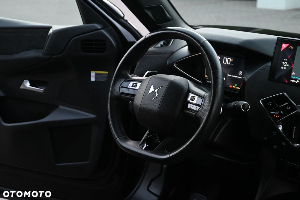 DS Automobiles DS 3 Crossback 1.5 BlueHDi Performance Line + - 27