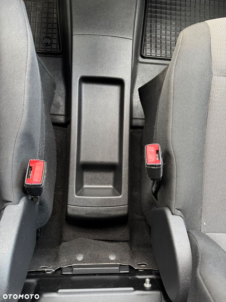 Peugeot Partner - 23