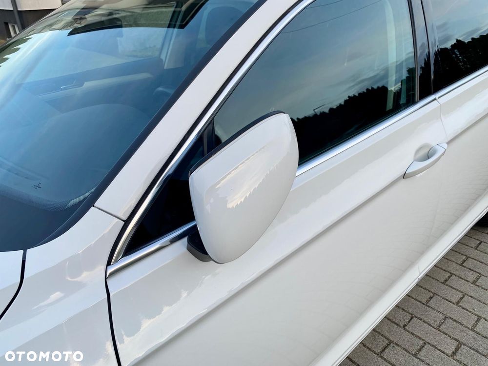 Volkswagen Passat 1.5 TSI OPF DSG Highline - 40