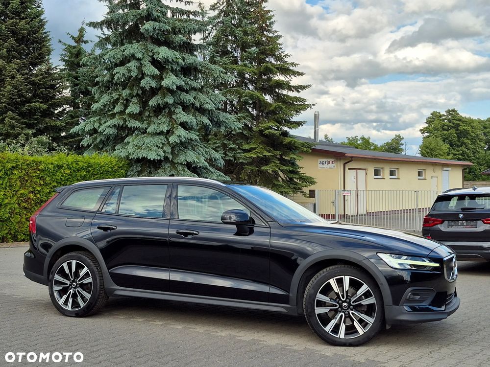 Volvo V60 Cross Country - 3
