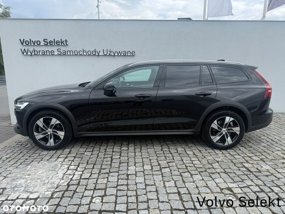 Volvo V60 Cross Country - 5