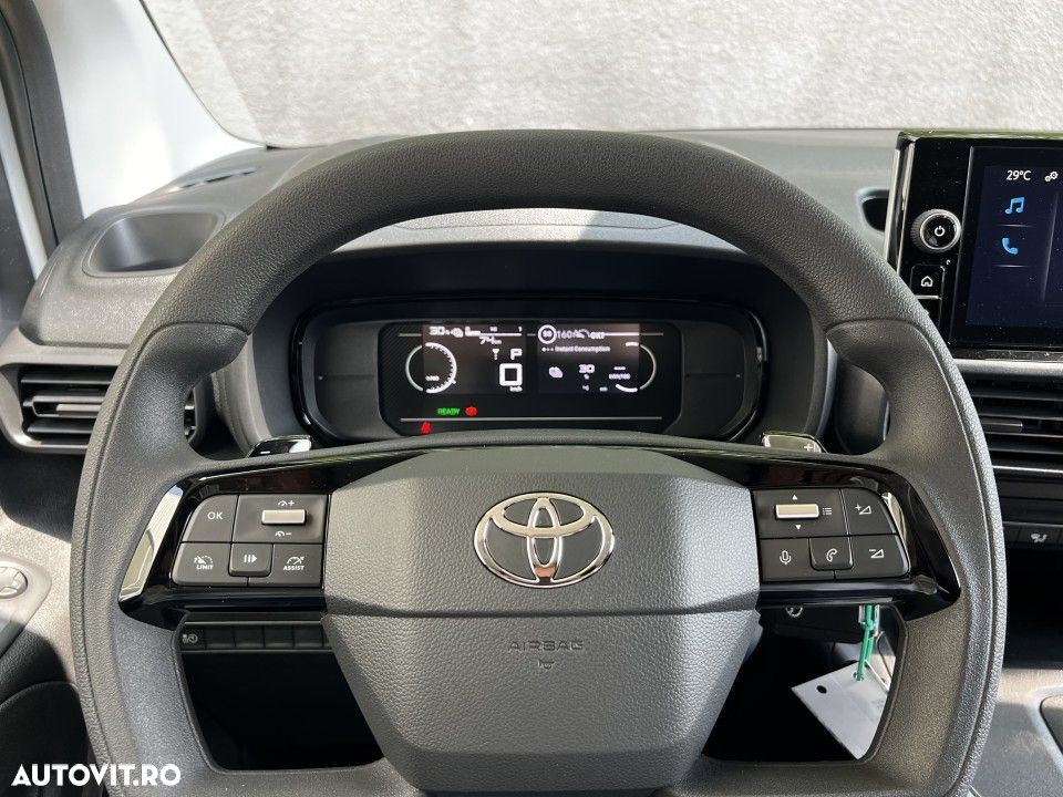 Toyota Proace City - 17