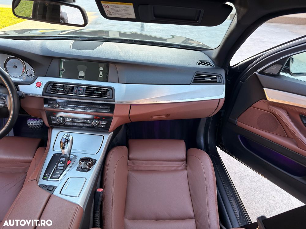 BMW Seria 5 520d Aut. Luxury Line - 9