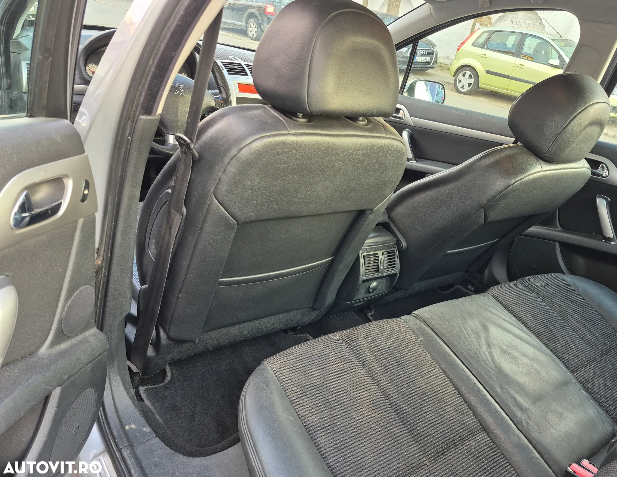 Peugeot 407 HDi 135 Automatik JBL - 27