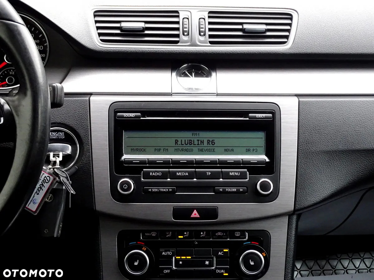 Volkswagen Passat 2.0 TSI Highline - 17