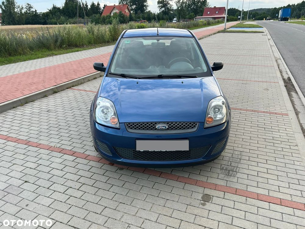 Ford Fiesta 1.4 Ambiente - 2