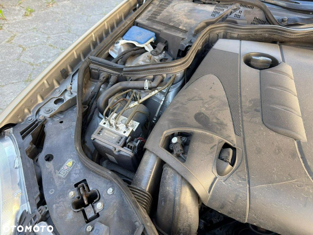Mercedes-Benz Klasa E 220 CDI Elegance - 40