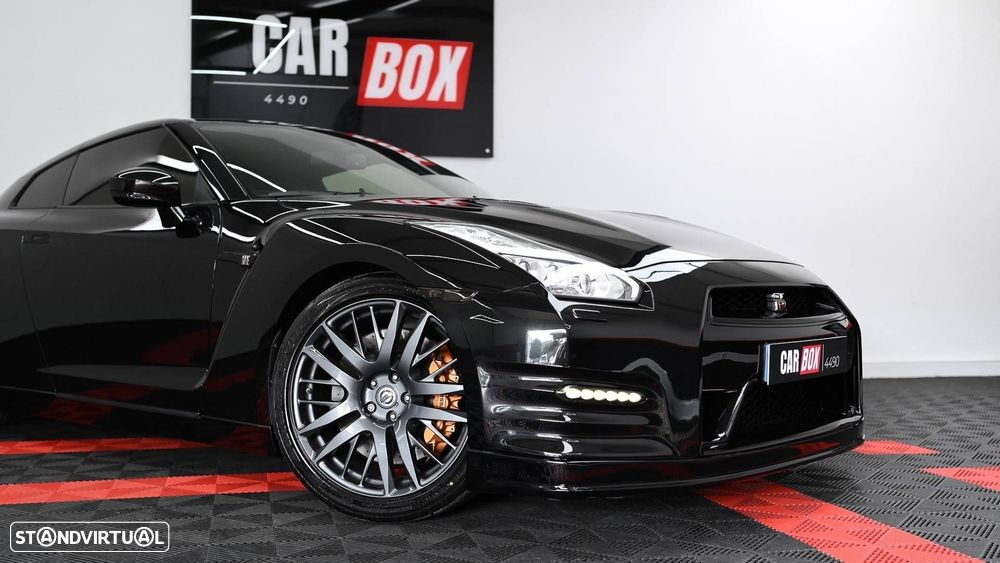 Nissan GT-R 3.8 V6 Black Edition - 3