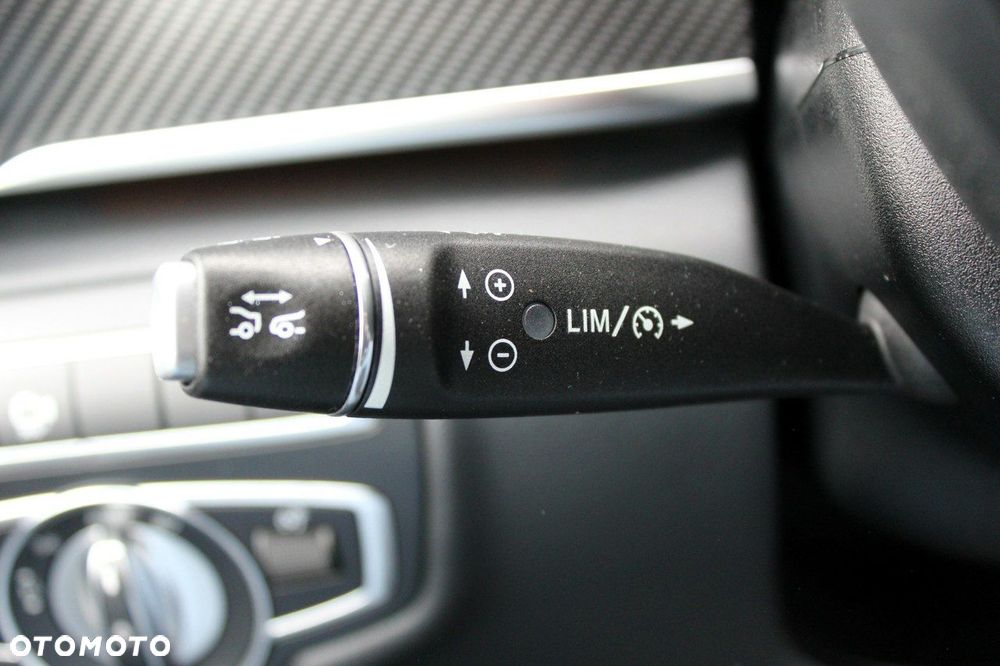 Mercedes-Benz Klasa V 250 d 4-Matic Exclusive 9G-Tronic (d³ugi) - 29