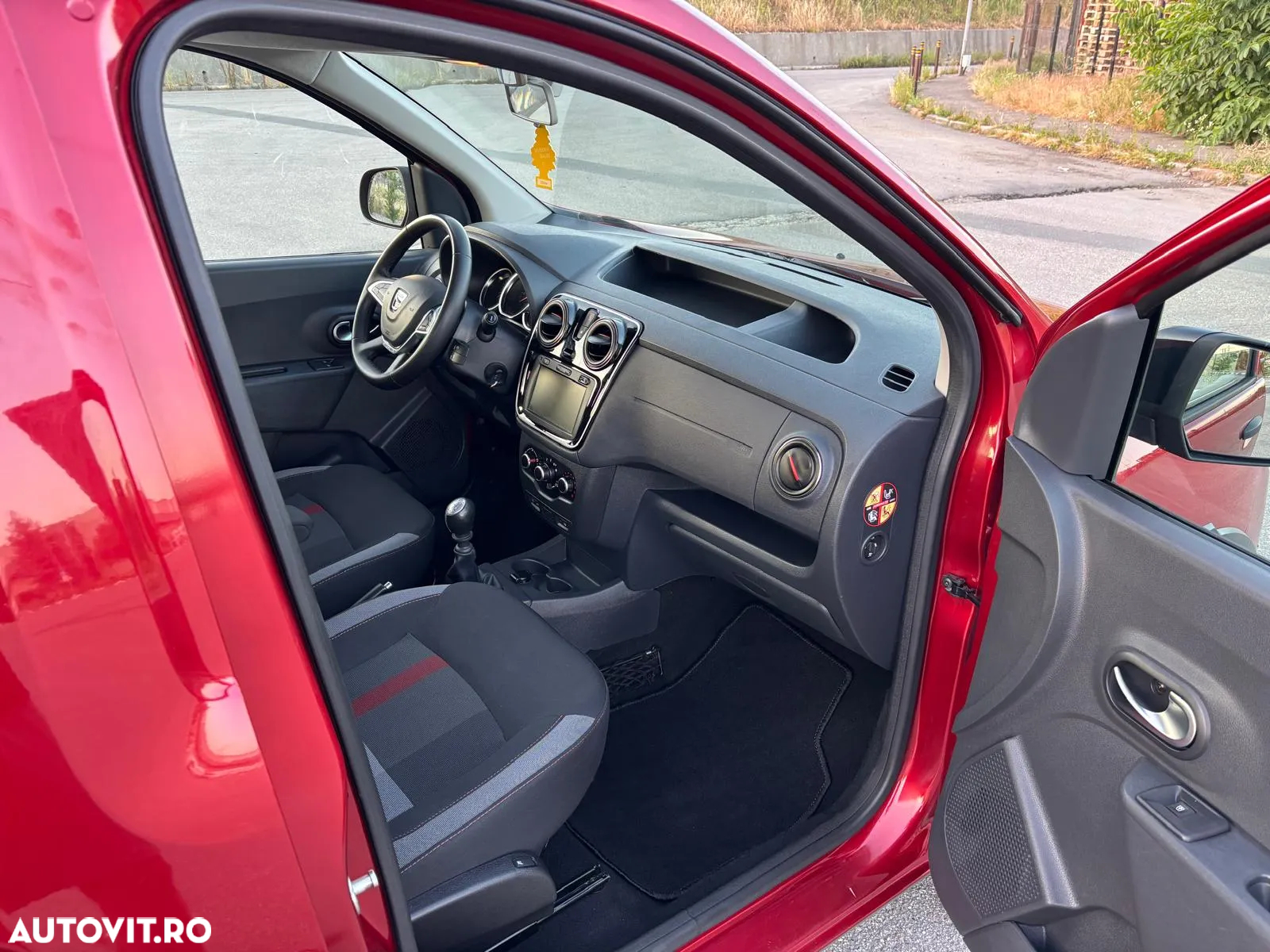 Dacia Dokker 1.5 Blue dCi SL Techroad - 12