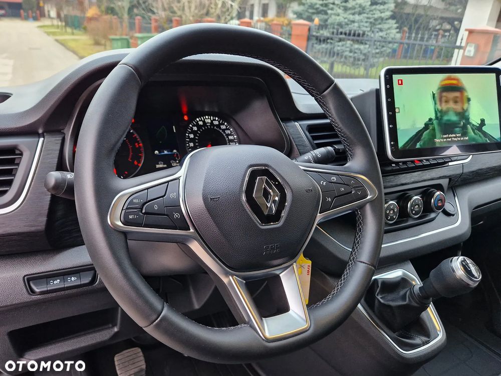 Renault Trafic 2.0 dCi - 22