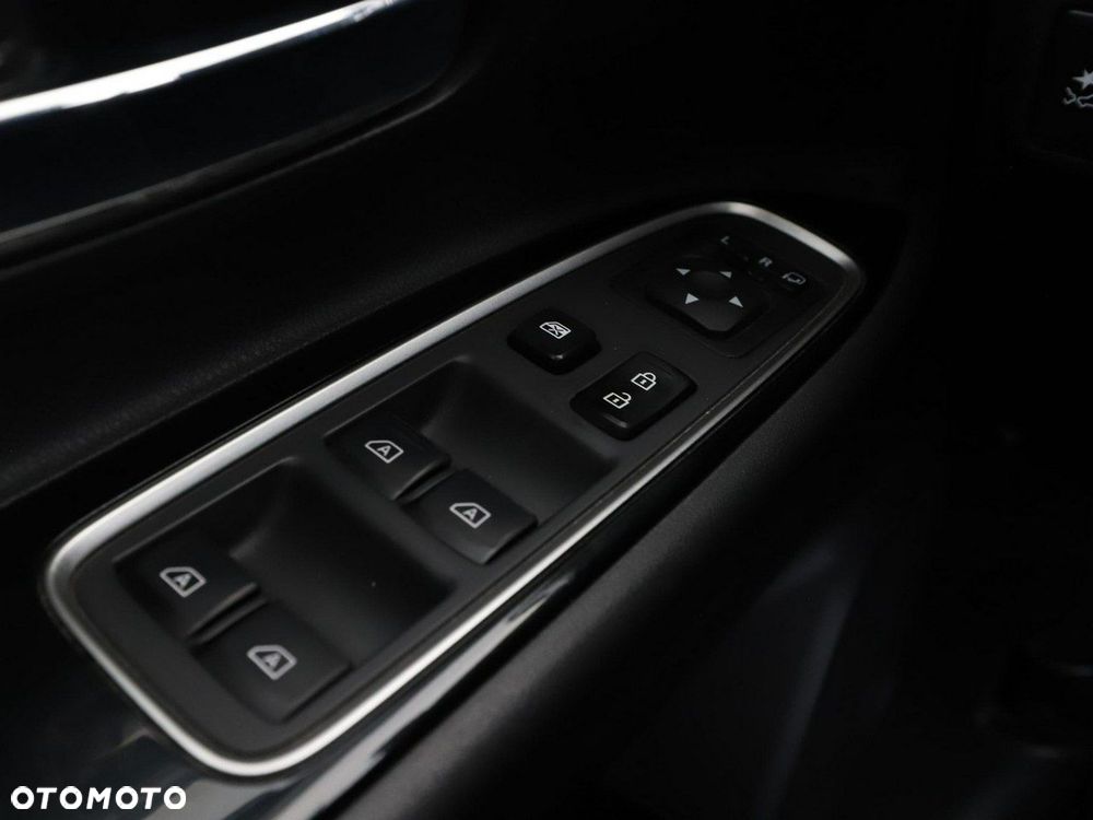 Mitsubishi Outlander 2.4 4WD - 38