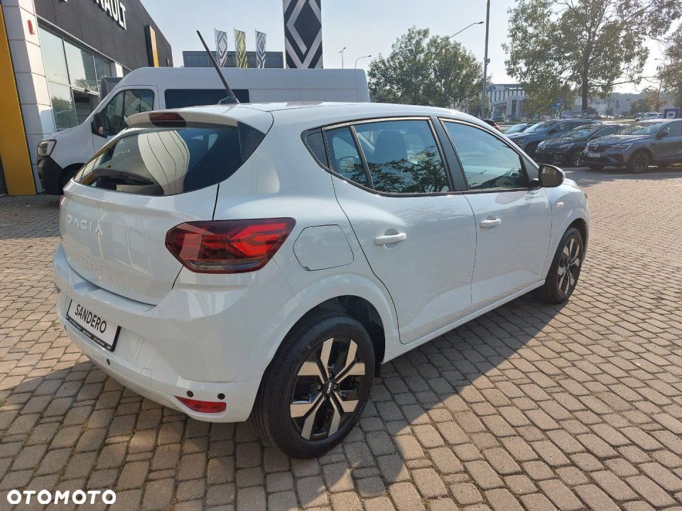 Dacia Sandero - 6