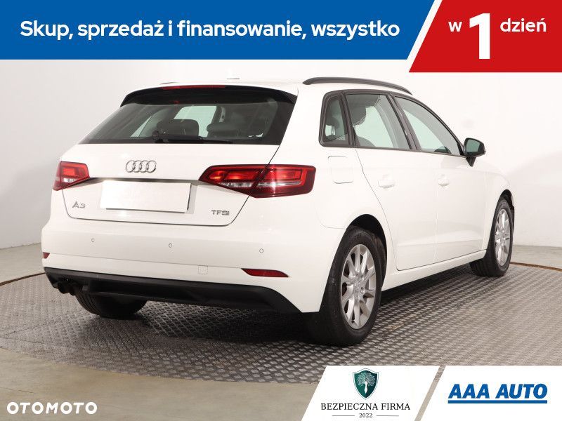 Audi A3 Sportback - 7