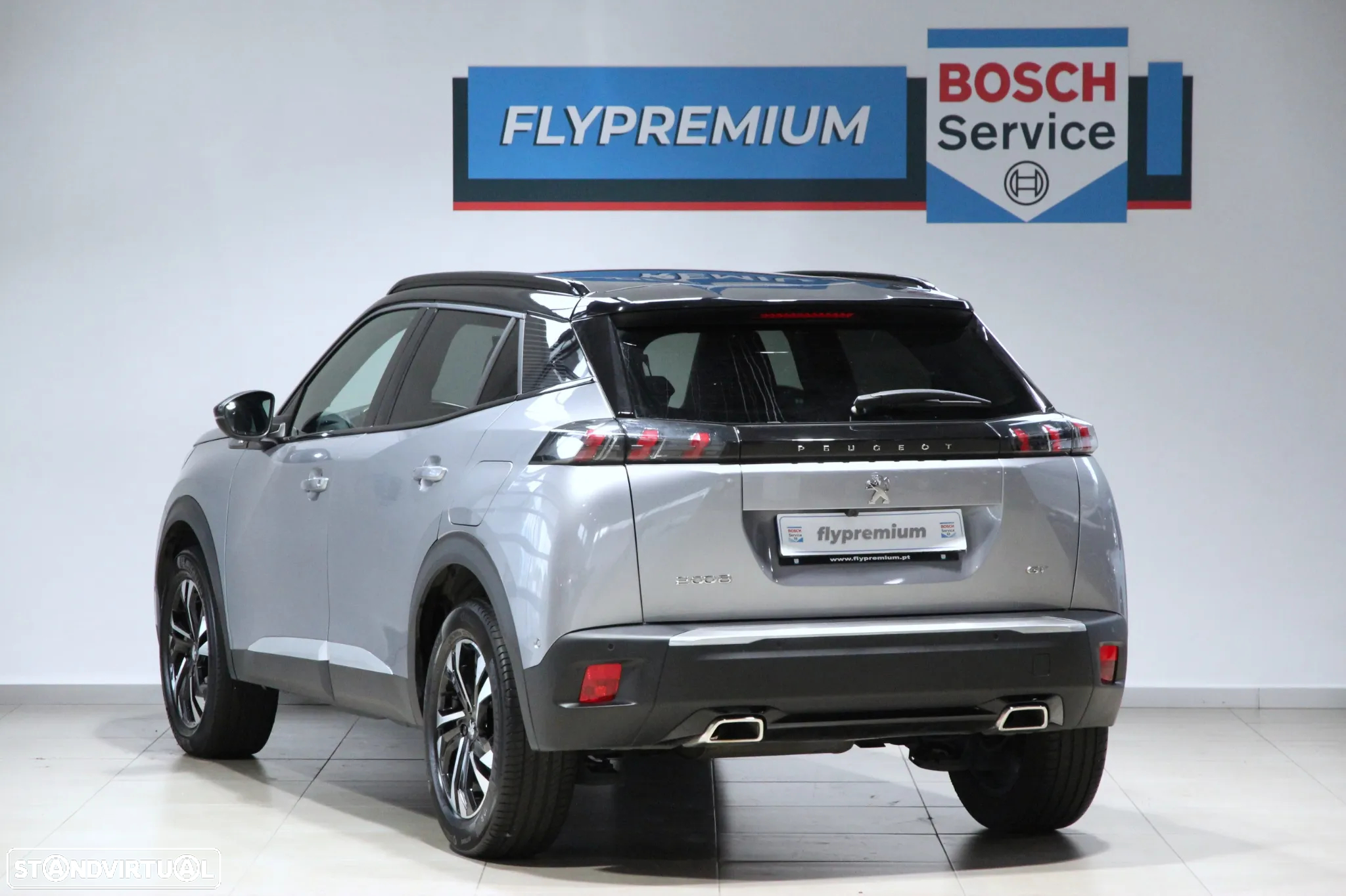 Peugeot 2008 1.2 PureTech GT - 4