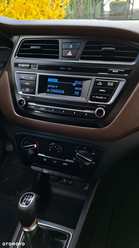 Hyundai i20 1.2 Fresh - 28