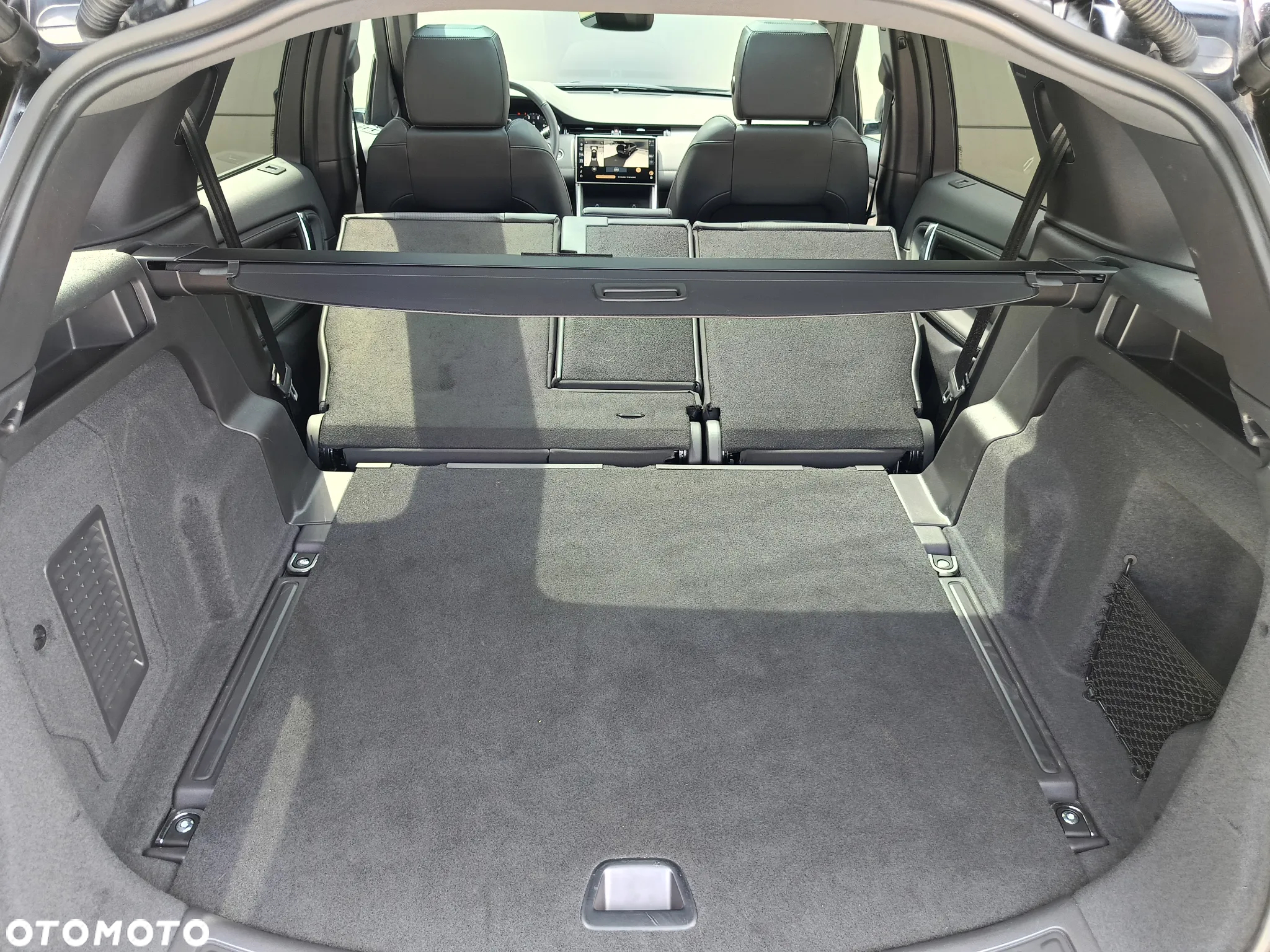 Land Rover Discovery Sport 2.0 D180 R-Dynamic SE - 39