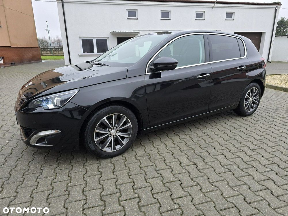 Peugeot 308 - 8