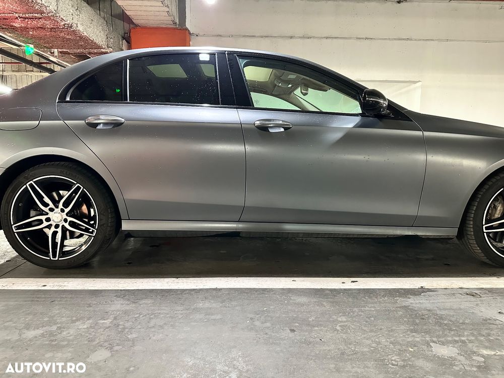 Mercedes-Benz E 350 D 9G-TRONIC AMG Line - 9