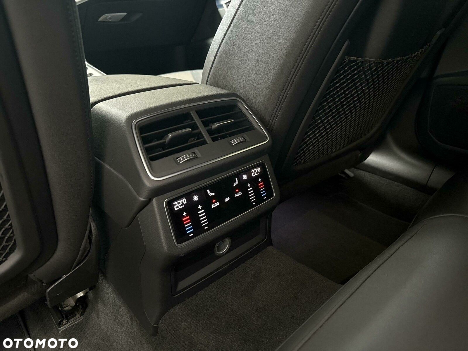 Audi A6 Allroad - 31
