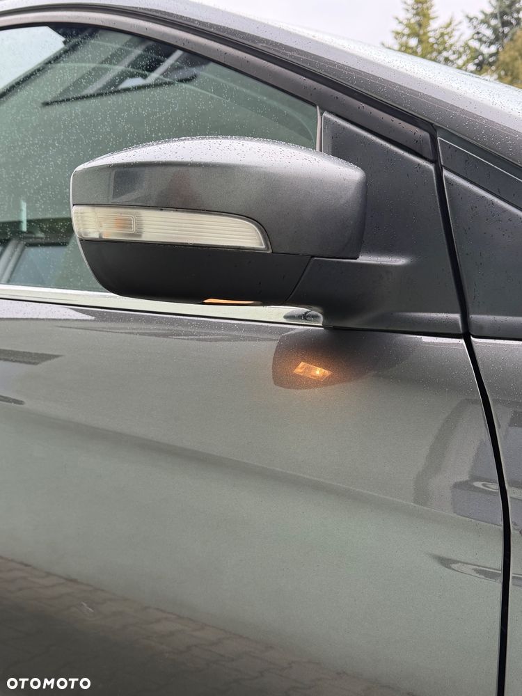 Ford Kuga 2.0 TDCi 4x4 Titanium - 29