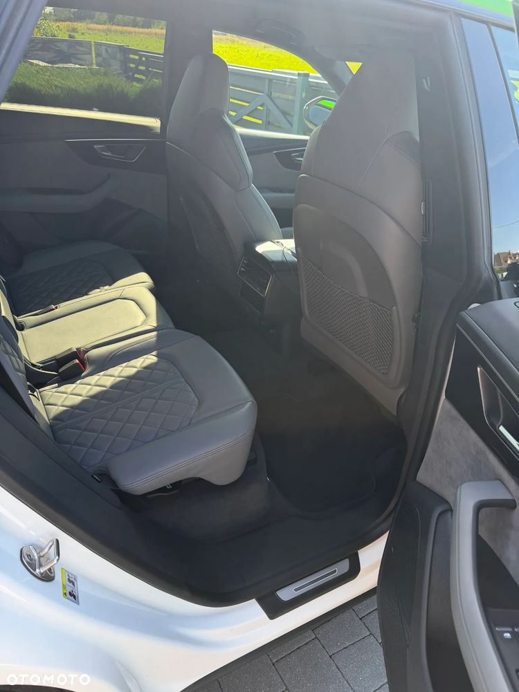 Audi SQ8 TFSI Quattro Tiptronic - 9