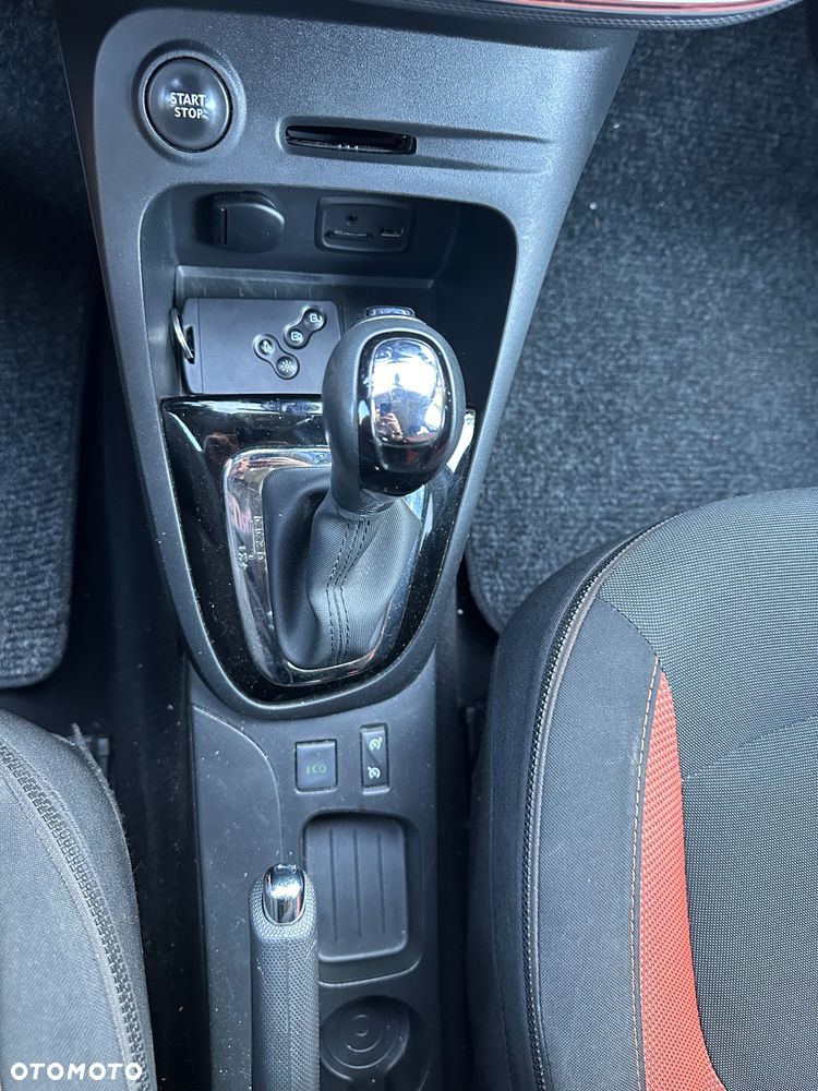 Renault Captur 1.2 TCe Zen EDC - 10