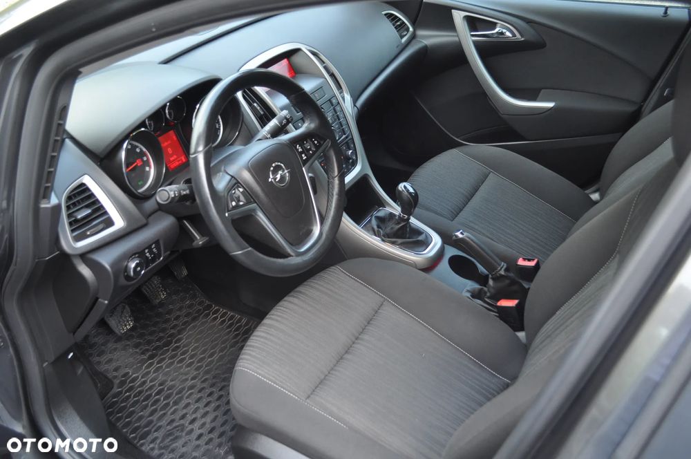 Opel Astra 1.4 Turbo Innovation - 17