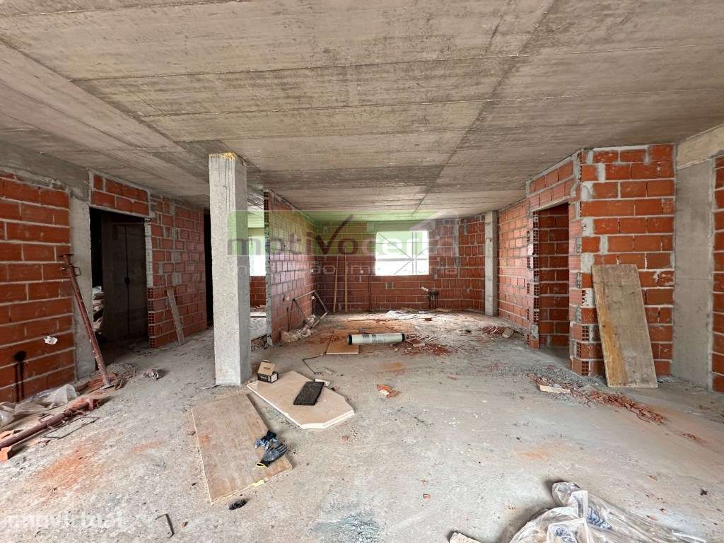 Moderno! T2 nas Olaias com Vista de Rio. Arrecadação e Parqueamento. - Grande imagem: 4/17
