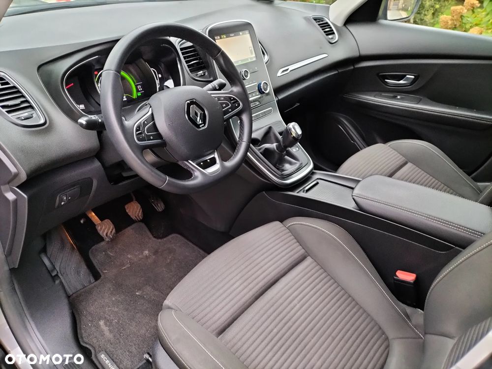 Renault Scenic - 22