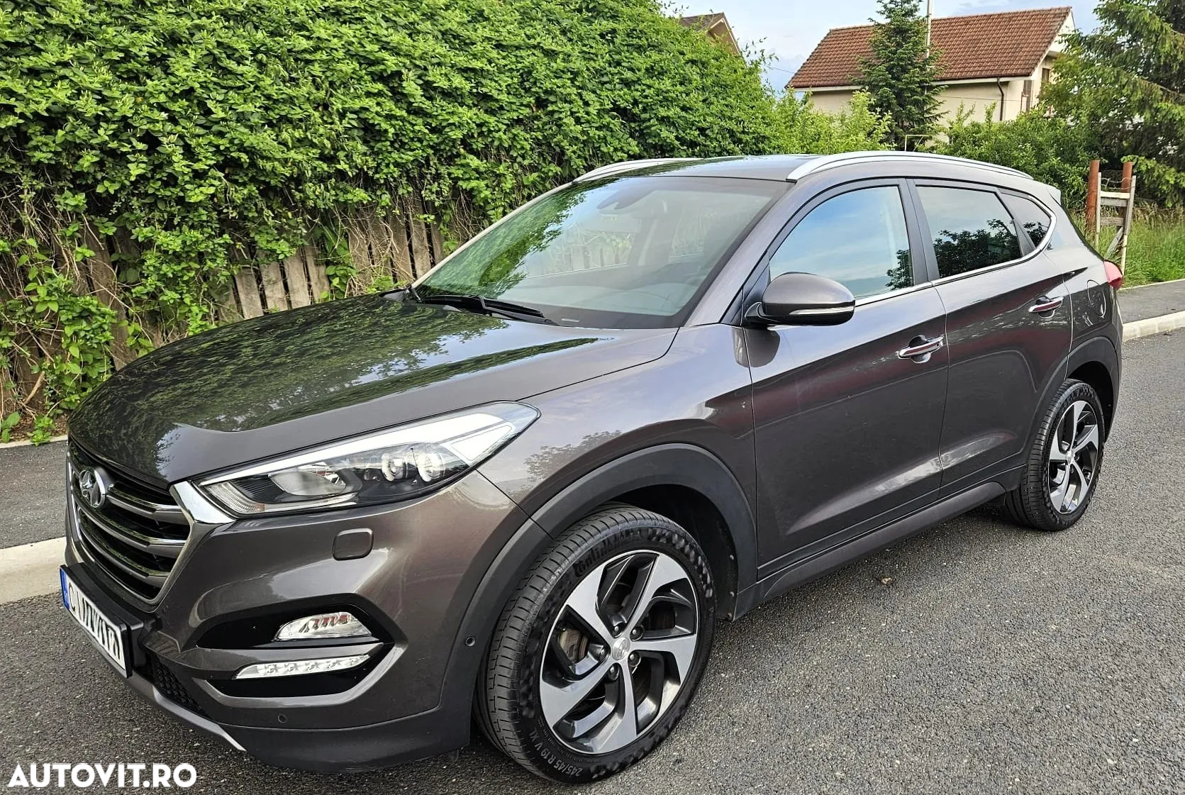 Hyundai Tucson 2.0 CRDI 4WD 6AT Premium+ - 37