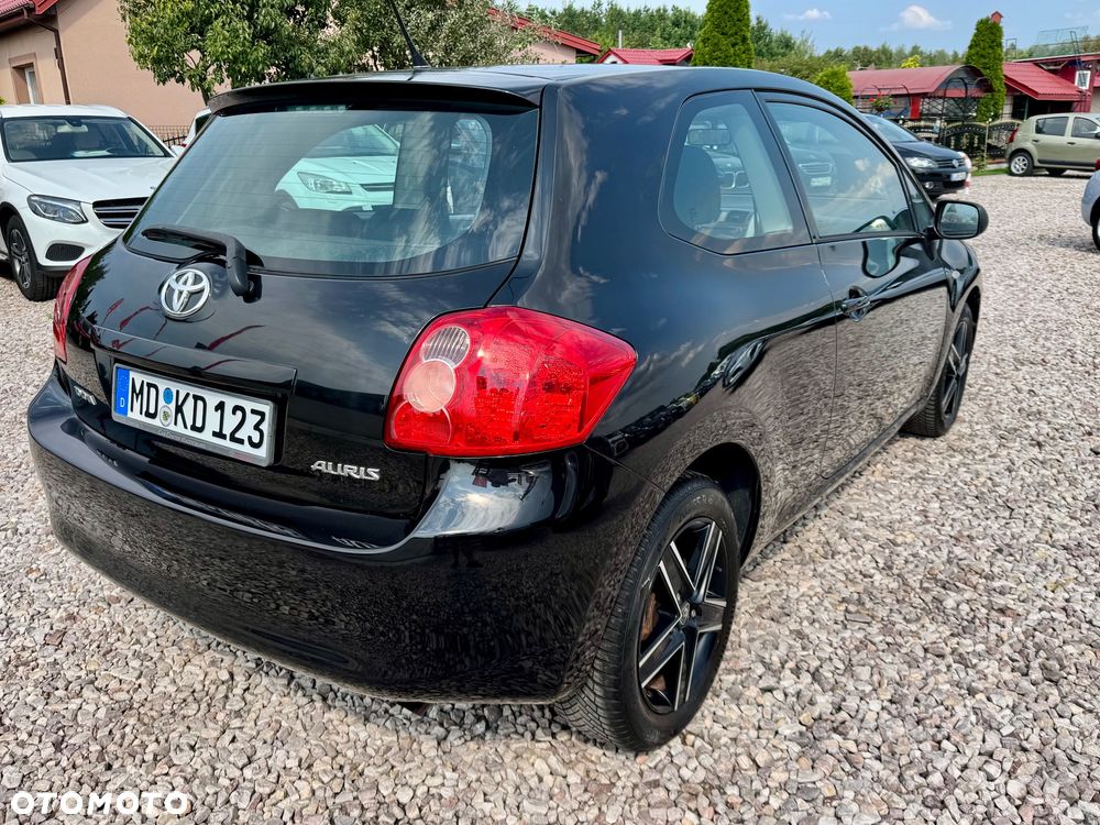 Toyota Auris 1.6 VVT-i Team - 6