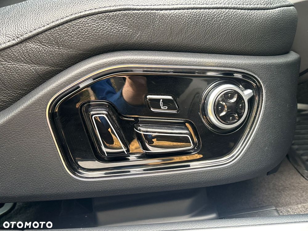 Audi A8 - 27