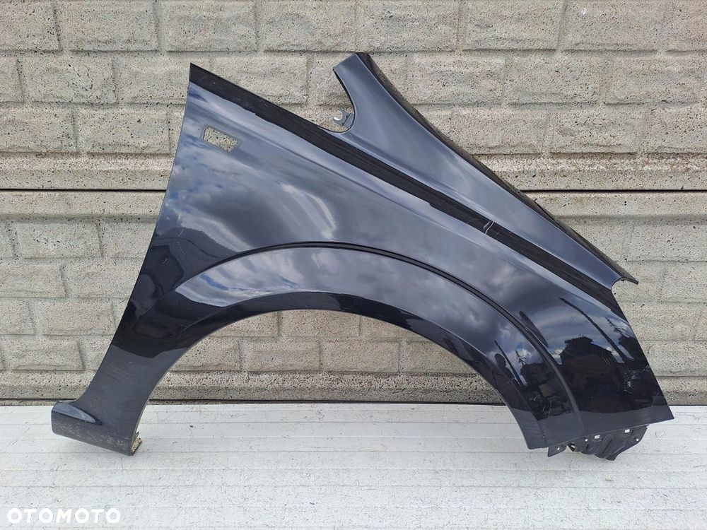 Opel Zafira 2 B Ii 2005-2011 Błotnik Przedni Prawy - 1