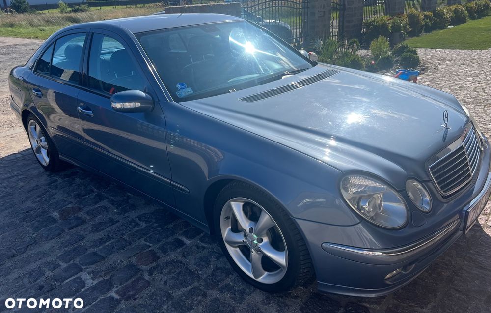 Mercedes-Benz Klasa E 270 CDI Avantgarde - 4