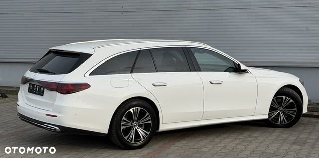 Mercedes-Benz Klasa E 220 d mHEV 4-Matic Avantgarde 9G-Tronic - 3