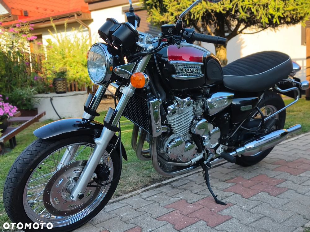 Triumph Thunderbird - 22