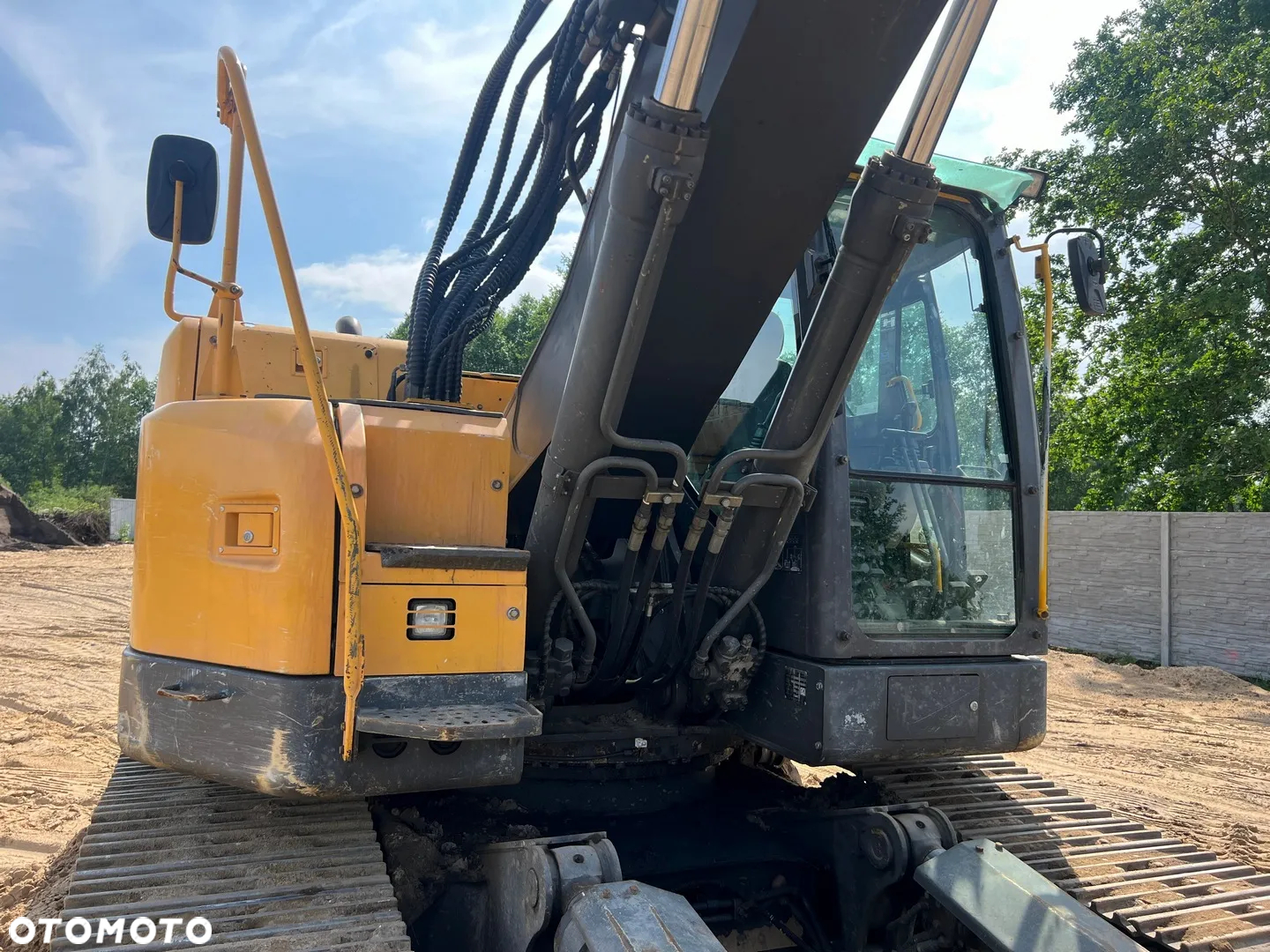 Volvo ECR235CL - 32