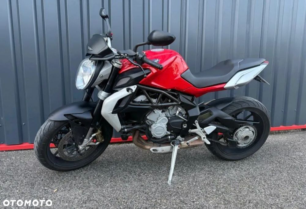 MV AGUSTA Brutale - 4