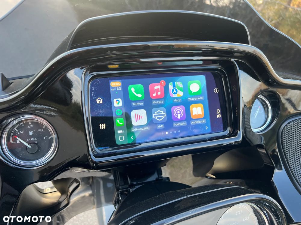 Harley-Davidson Touring Road Glide - 18