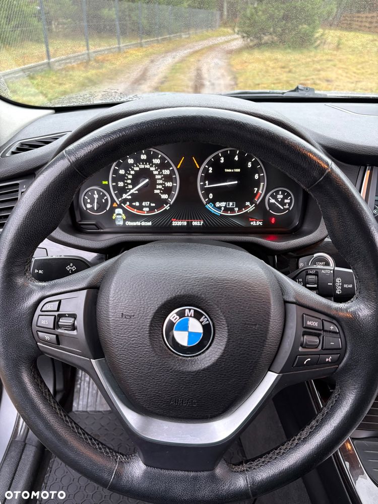 BMW X3 xDrive28i xLine - 11